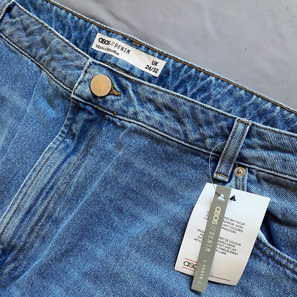 ASOS Curve Jeans - Picture 2 of 3